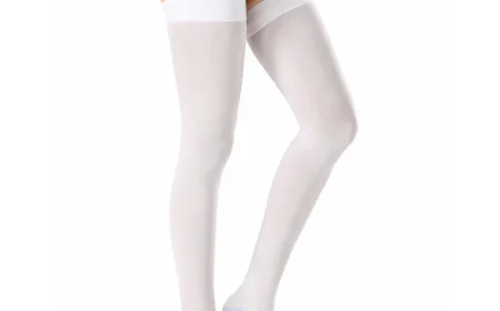 6 Benefits of Wearing Thigh High Compression Stockings