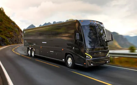 Benefits of Booking a Charter Bus for Group Transportation