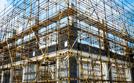 What to Expect When Scaffolding Goes Up at Your Home: A Homeowner's Guide
