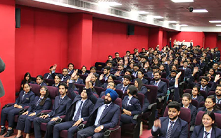 Why Marketing Management Is One of the Smartest Career Choices in India in 2026