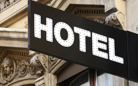 Hotel Signage Florida: Why Quality Hotel Signs in Tampa Improve Guest Experience and Brand Recognition