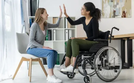 Senior Personal Care Assistance: Compassionate In-Home Support for Independent Living