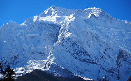 Remarkable Pisang Peak Adventure with Local Culture