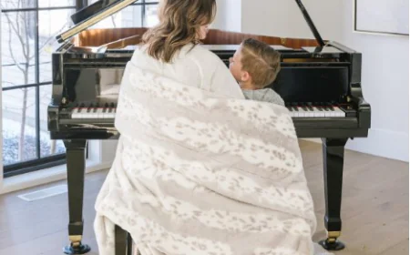 Faux Fur Throw Blanket: A Stylish Blend of Comfort and Elegance