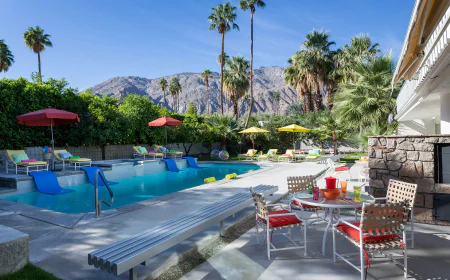 Romantic Modern Palm Springs Vacation Homes