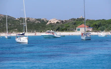 La Maddalena da Palau: L'Escursione in Barca da Non Perdere
