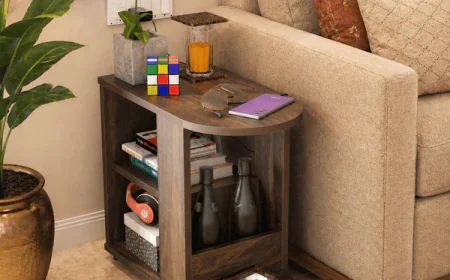 How a Side Table Helps Keep Your Room Organized