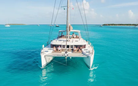 How to Choose the Best Catamaran Tour in Cancun for Your Group