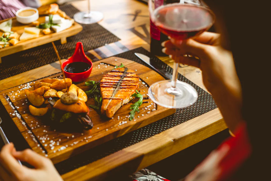 Best Spots for Dinner Bondi Locals Keep Coming Back To