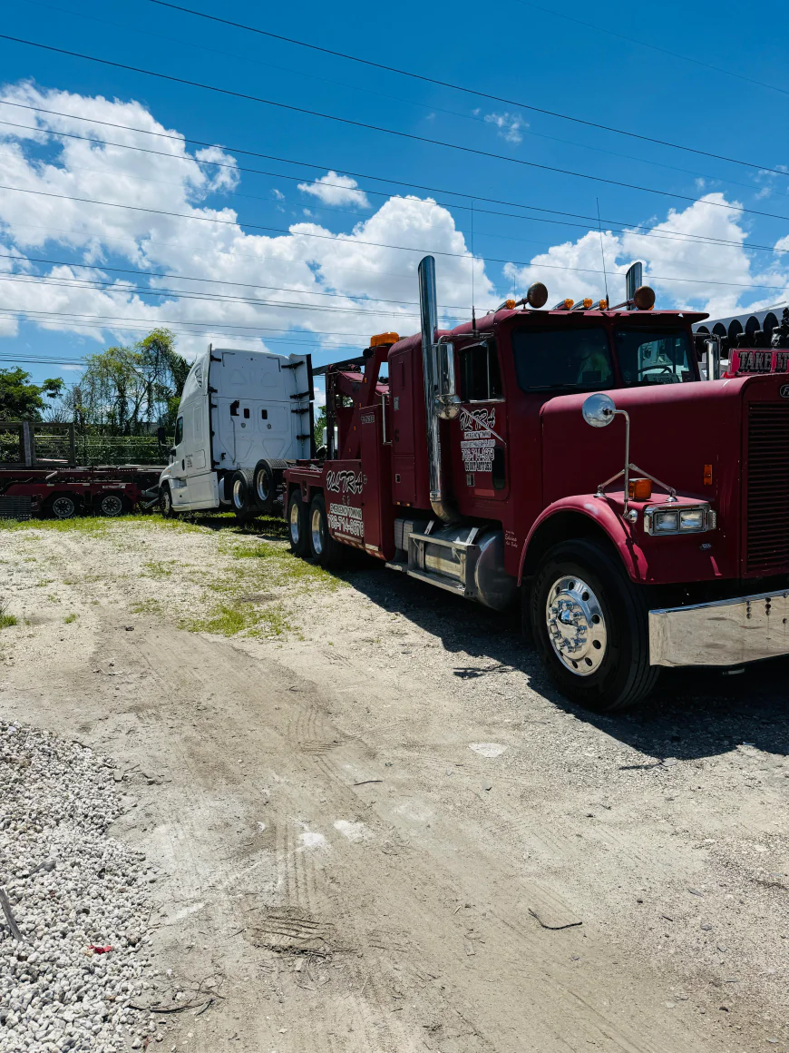 Benefits Of Flatbed Towing For High-End And Damaged Vehicles