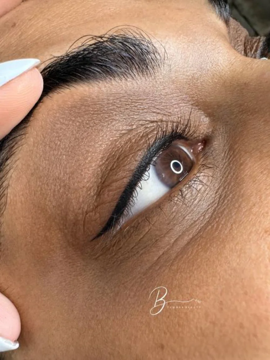 How Does Eyeliner Correction Improve Uneven or Outdated Permanent Makeup?