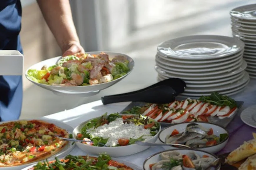 Corporate Catering: How Businesses in Minneapolis Elevate Office Dining