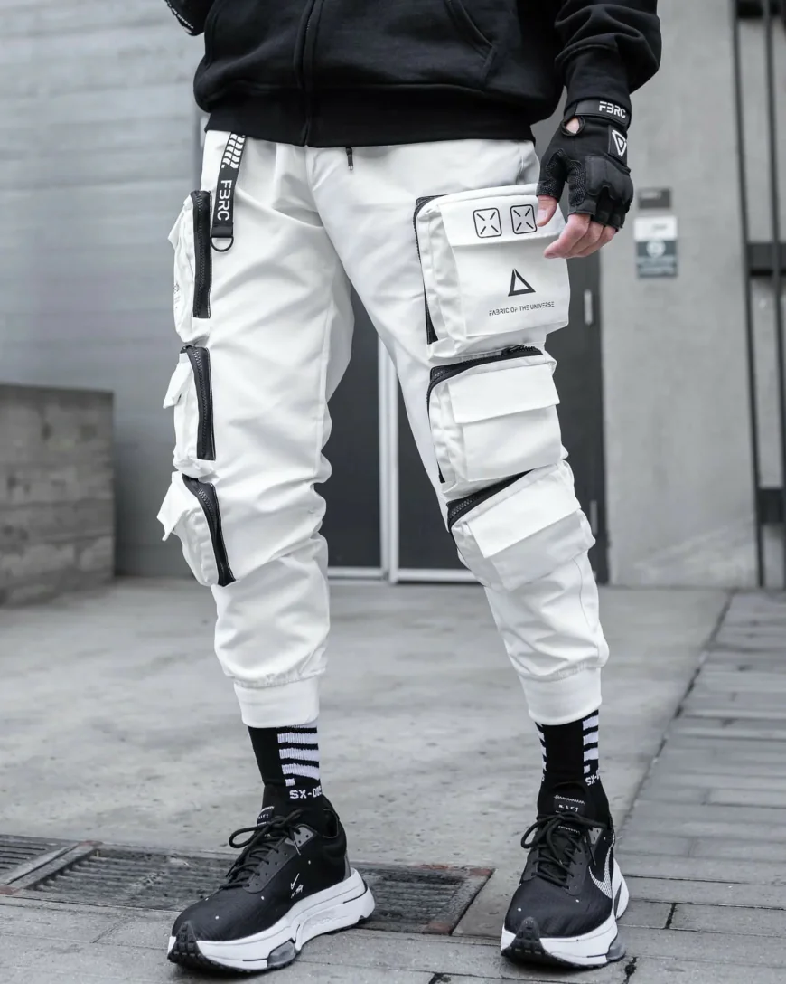 Men's Classic Relaxed Fit Cargo Pants with Multi-Pocket Design