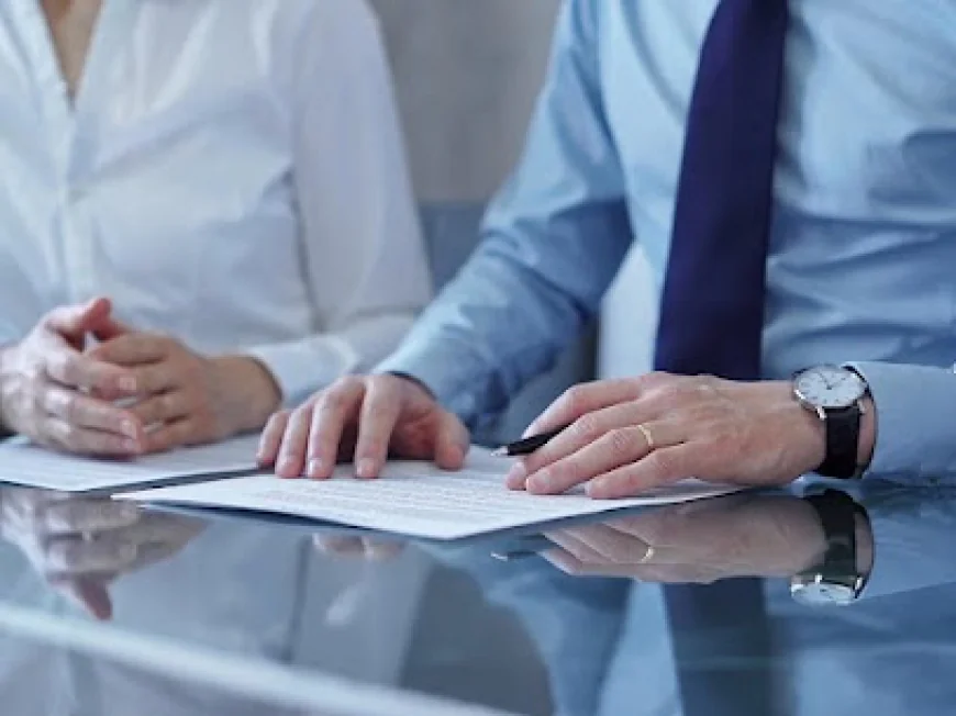 Why Employees Trust a Labour Lawyer Toronto during Tough Times