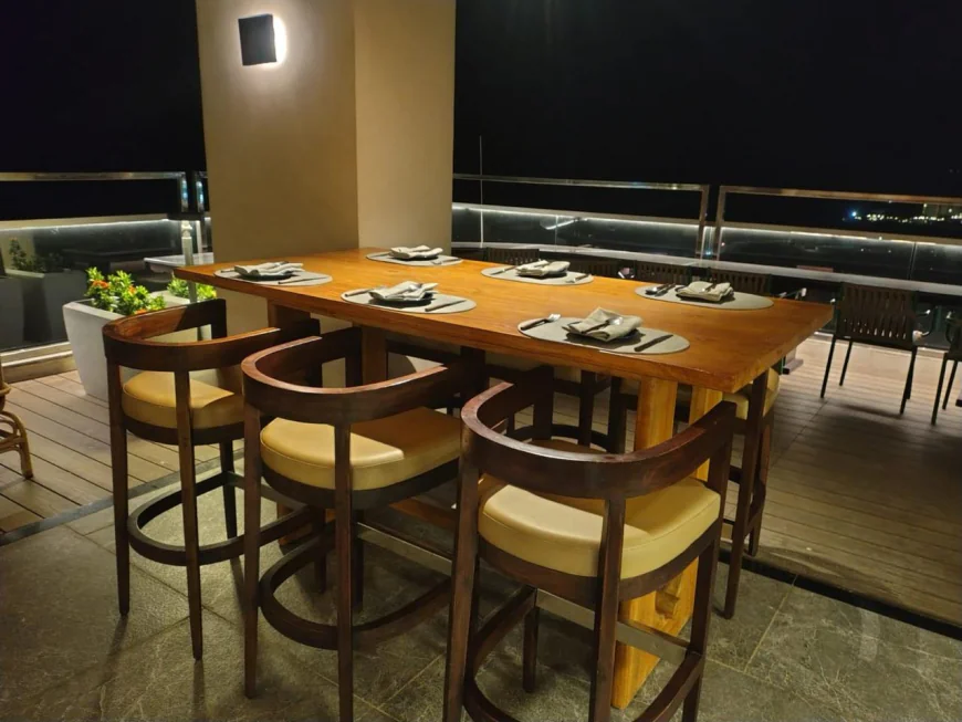 Leading Restaurant Furniture Manufacturers in Delhi | Hotel Furniture at Best Prices