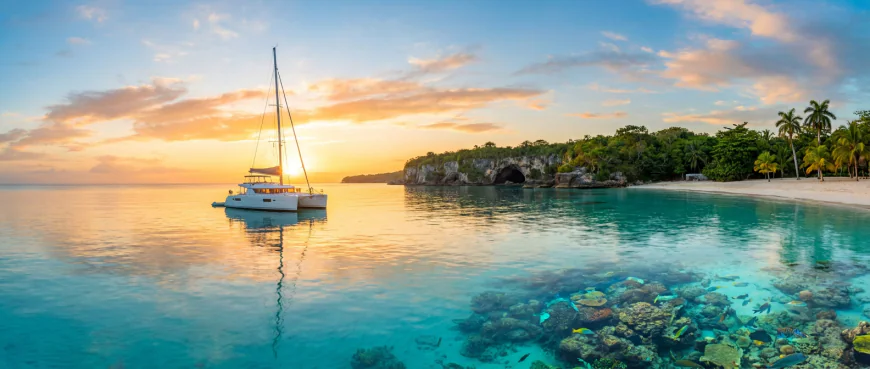 7 Reasons Morning Catamaran Cruises in Negril Beat Afternoon Trips