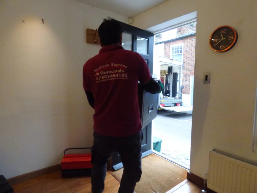 Top 5 Best Removal Companies in Luton Offering Packing and Storage Services