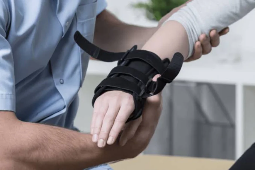 Feel the Comfort: Compression Wrist Brace for Every Activity