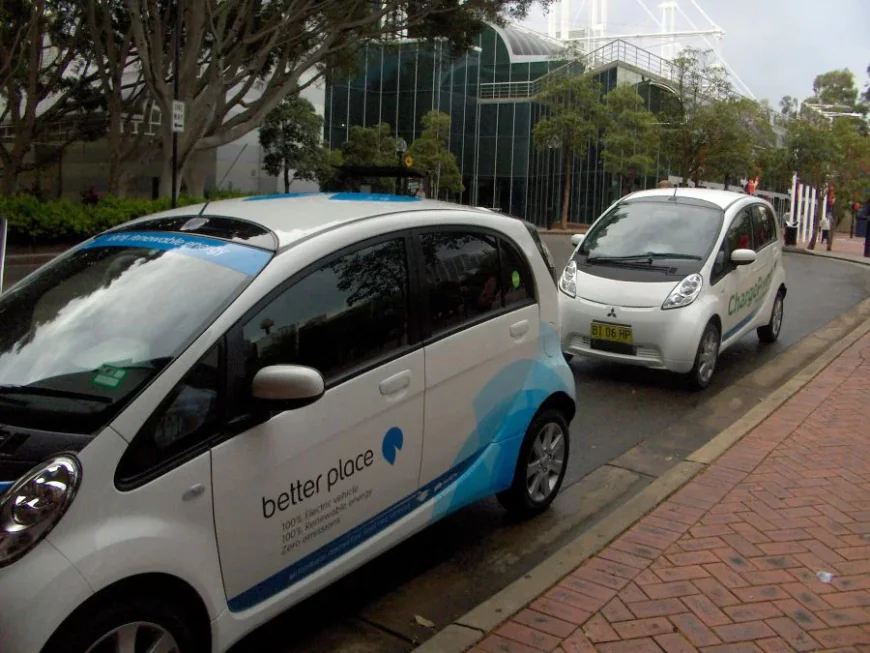 Commercial Fleet Wraps in Pensacola: A Smart Branding Investment for Every Business