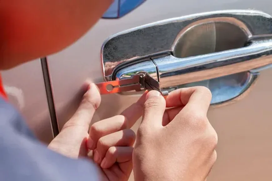 Why Choose a Professional Vehicle Unlock Service Near Me?