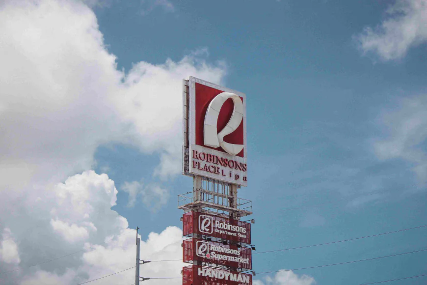 Outdoor Signs Martinique for Strong Business Branding