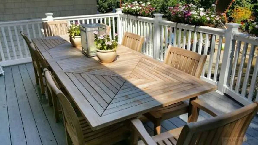 What to Consider Before Buying a Teak Patio Dining Set