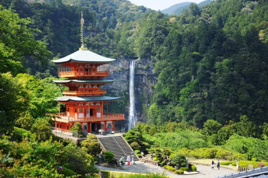 How to Book Guesthouses and Ryokans on the Kumano Kodo: A Complete Guide