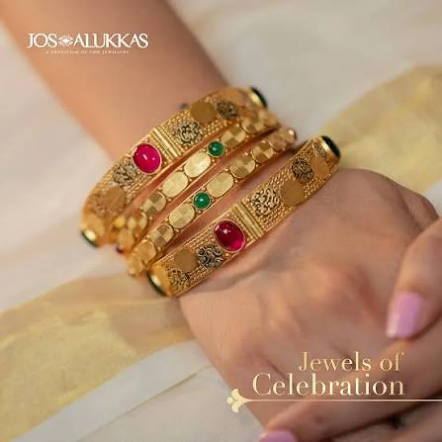 Gold Bangle Trends 2026: The New Rules of Wristwear