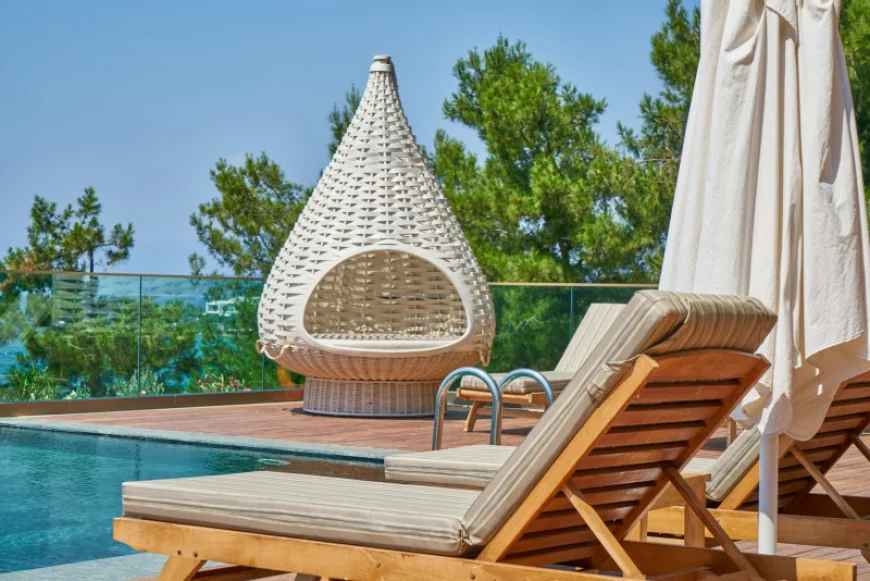 A Complete List of Waterproof Furniture Covers for Dubai Homes