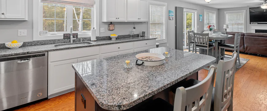 What Makes Granite Countertops a Smart Investment for Knoxville Homes?