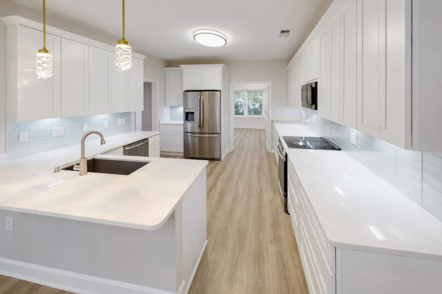 What Services Do Home Renovation Contractors Typically Offer?
