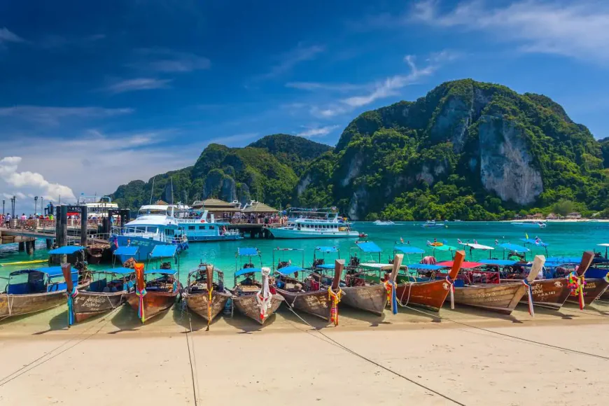 How Do I Find Cheap Flights to Phuket?