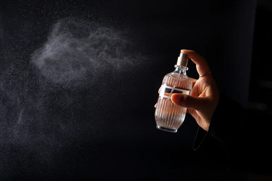 Navigating Growth and Challenges in the US Perfume Market