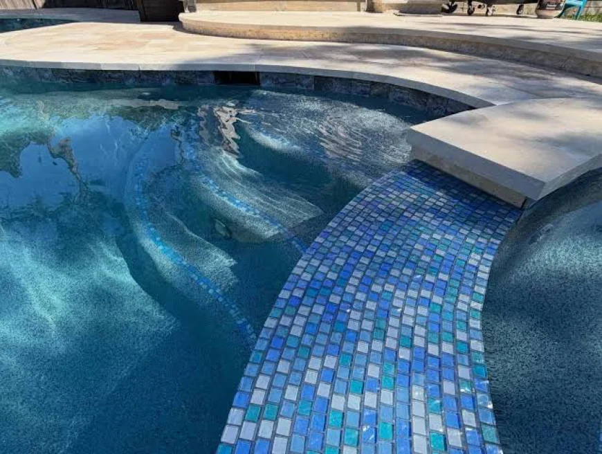Keep Your Pool Crystal Clear with Professional Pool Maintenance Service