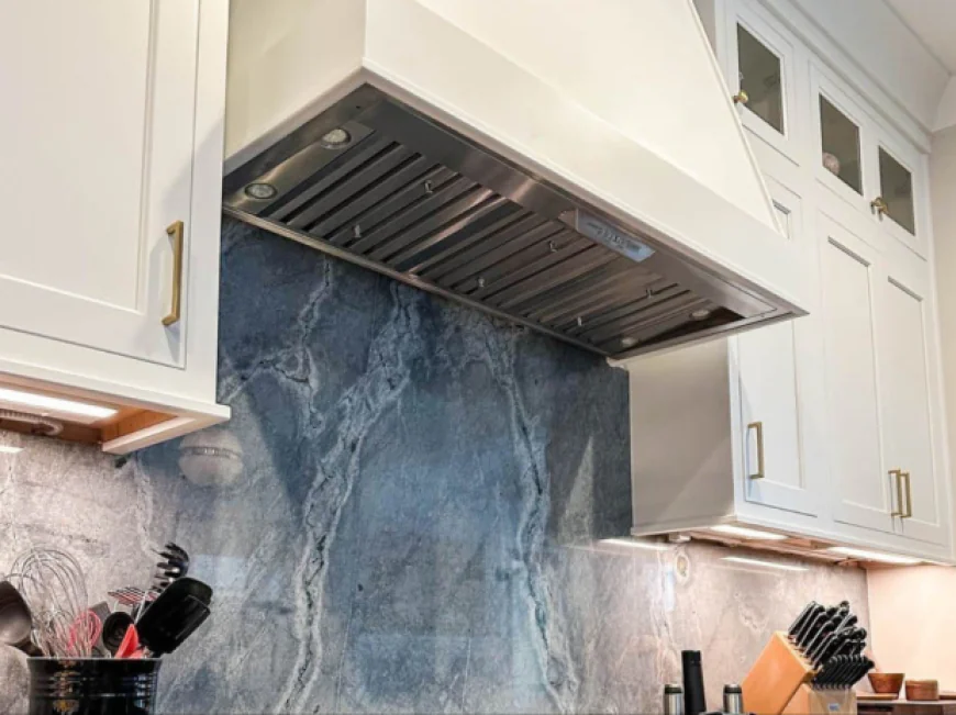 Why 54 Inch Range Hoods Are Ideal for Large Kitchens