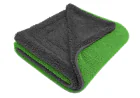 Why Every Car Owner Should Keep a Microfiber Cloth Handy