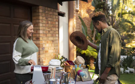 Transform Your Backyard with Beautiful Custom Outdoor Kitchens