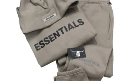 Why Essentials Clothing Is Redefining Modern Streetwear