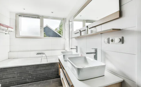 Why Adelaide Homeowners Choose WOW Bathroom Renovations for Their Dream Bathroom