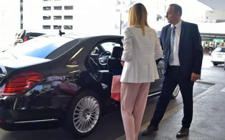 Modern Toronto Chauffeur Service for Luxury Black Car Transportation