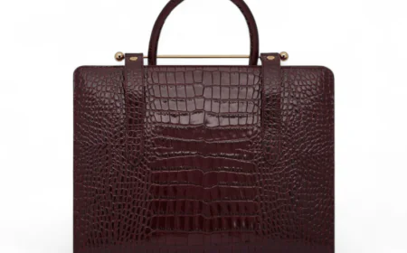 Are Laptop Tote Bags for Women the Perfect Blend of Style and Function?