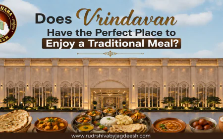 Does Vrindavan Have the Perfect Place to Enjoy a Traditional Meal?