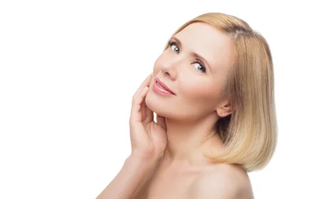 Can Facelift Surgery Improve the Definition of the Jawline?