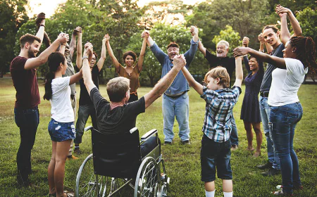 How Community-Based Support Can Help People Stay Connected and Independent