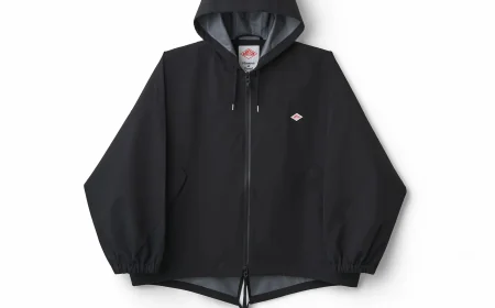 Essentials Hoodie | Discover Versatile Comfort for Stylish Urban Outfits