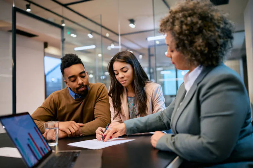 How Does Debt Consolidation Quebec Actually Help Homeowners Save Money?