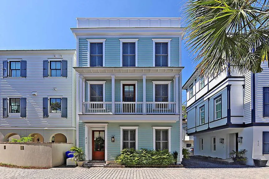 Deck Building in Mt. Pleasant, SC: Creating Durable and Beautiful Outdoor Spaces