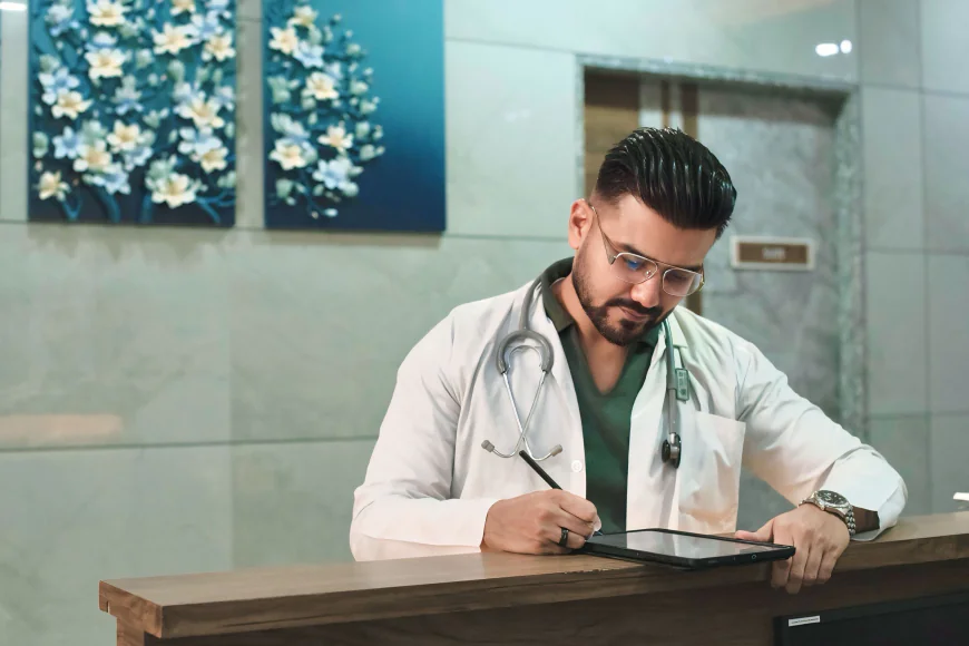 Shoulder Replacement Doctor in Malad: Understanding Shoulder Pain, Treatment and Replacement Options