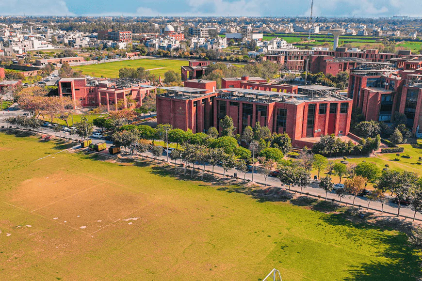 Best University of Pakistan: A Closer Look at Learning Environments