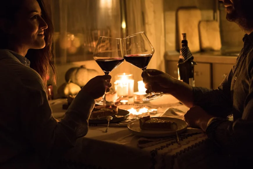 What Makes Date Night Restaurants Perfect for a Romantic Evening?